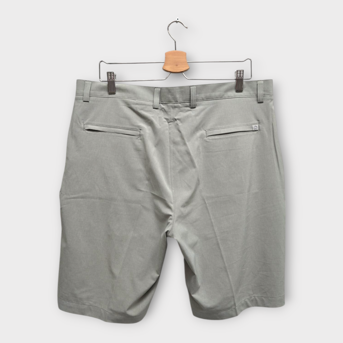 Peter Millar Golf Men's Shorts Solid (Gray) - US 36