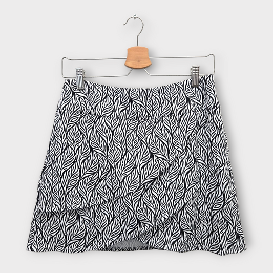 IBKUL Golf Women's Skort Print (Black/White) - Small