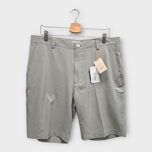 Peter Millar Golf Men's Shorts Solid (Gray) - US 36